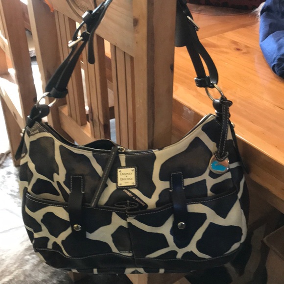 Dooney & Bourke purse - Picture 1 of 8